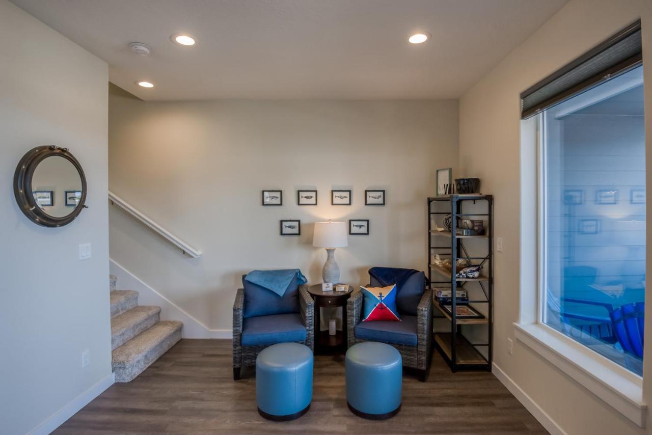Oceanview Townhome - Pet Friendly - Sleeps 6 - King Depoe Bay Bagian luar foto