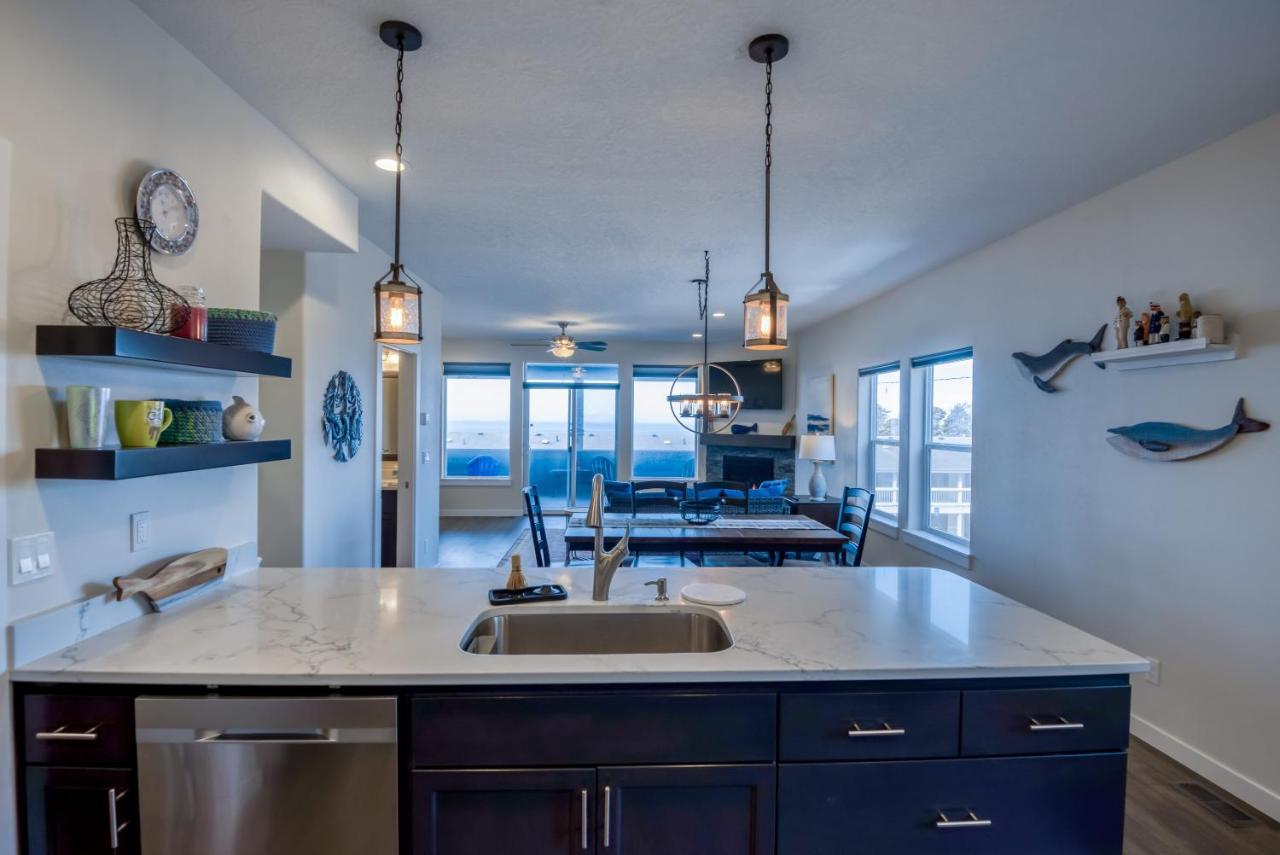 Oceanview Townhome - Pet Friendly - Sleeps 6 - King Depoe Bay Bagian luar foto